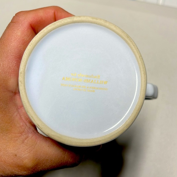 WILLIAMS SONOMA GOLD MONOGRAM LETTER A MUG EUC - Picture 4 of 4